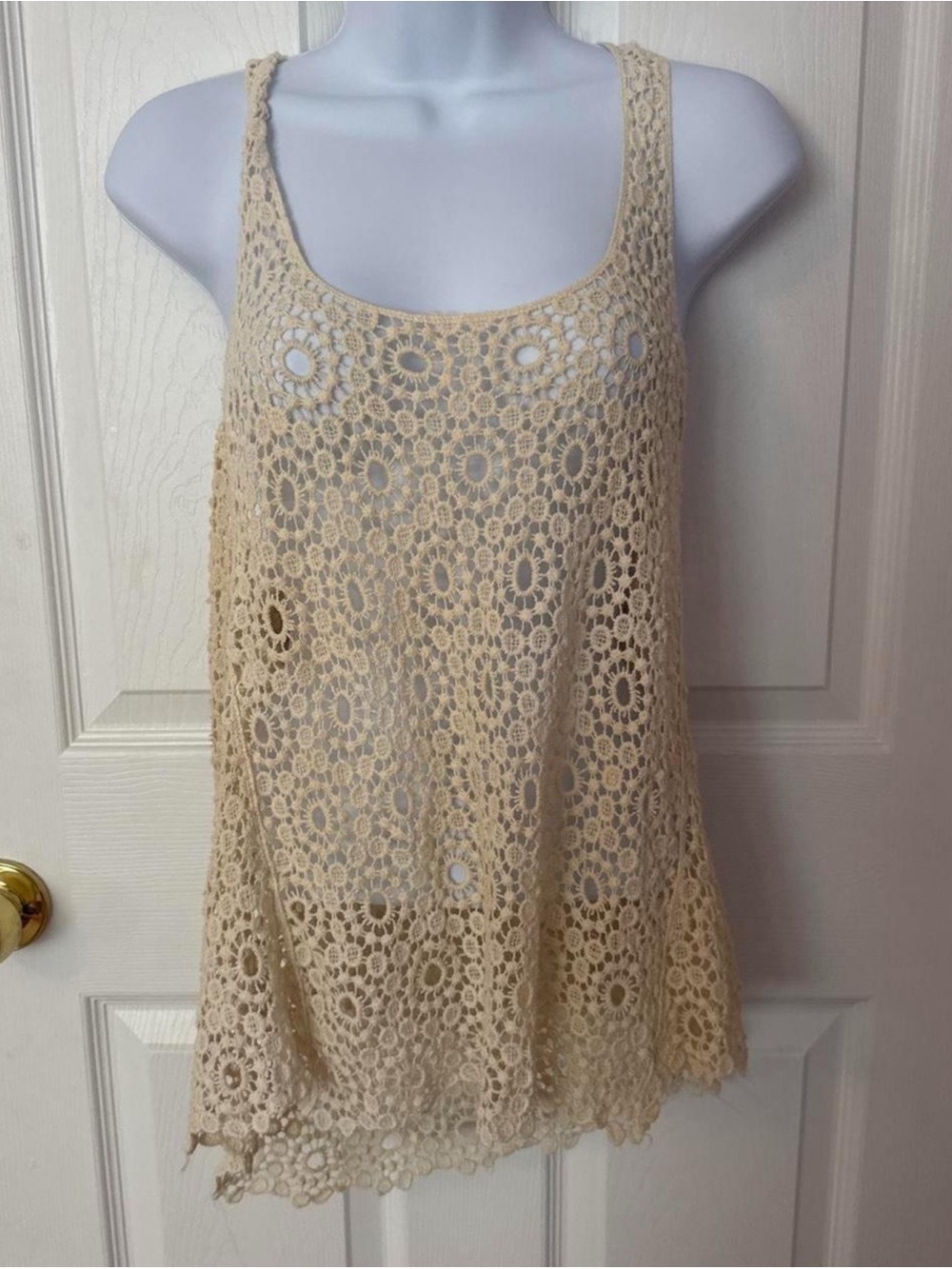 India Boutique Beige Crochet Tank Top - Sleeveless Floral Lace Overlay NWT